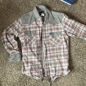 Wrangler button snap shirt-heavy duty work shirt